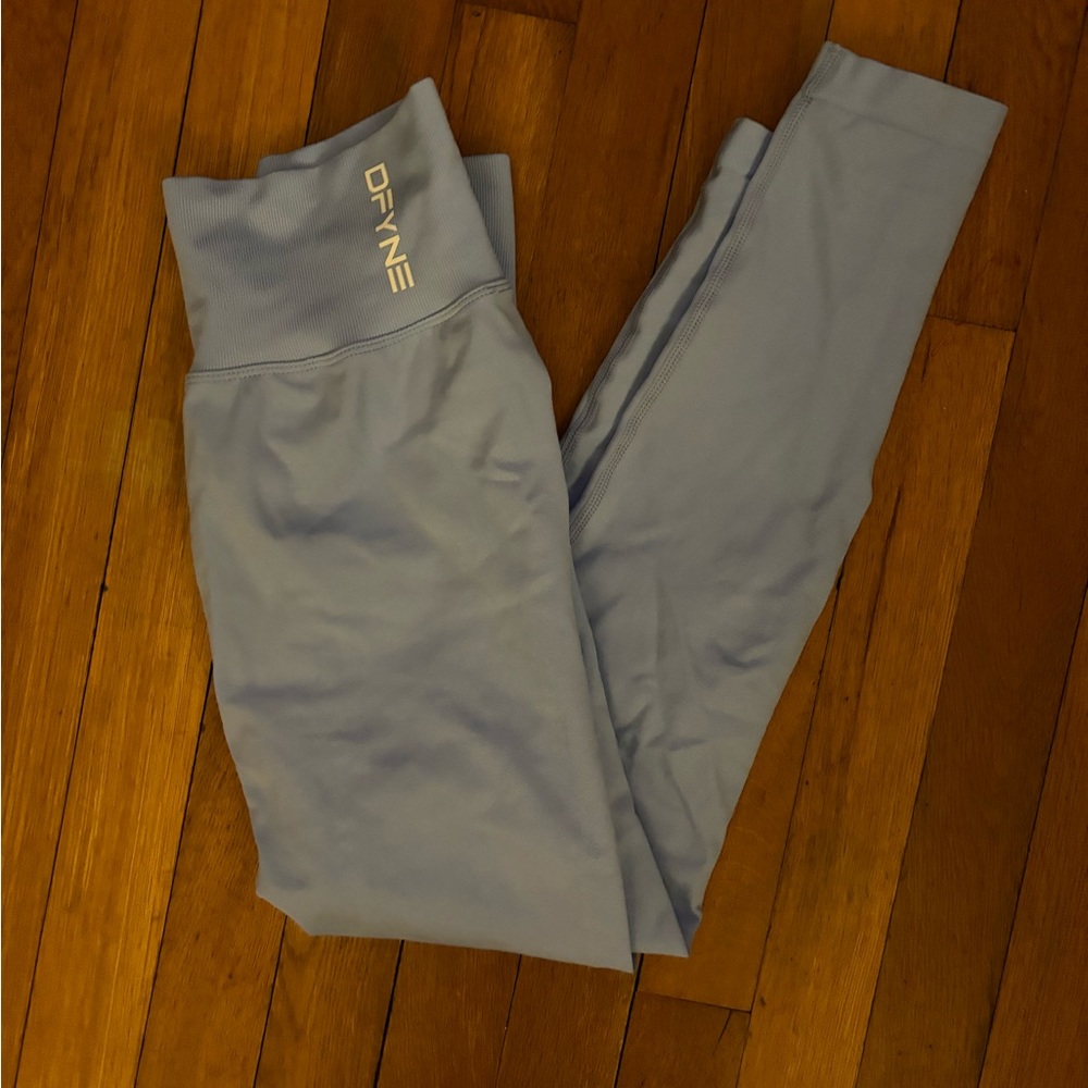 DFYNE Blue 7/8 length (NEVER WORN)